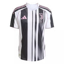 Camisa Juventus I 25/26 - Torcedor - Adidas - Masculina - Preta e branca com detalhes em rosa