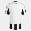 Camisa Newcastle I 25/26 - Torcedor - Adidas - Masculina - Branca e preta com detalhes em azul