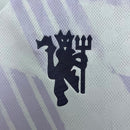 Camisa Manchester United II 25/26 - Torcedor - Adidas - Masculina - Branca com detalhes em roxo