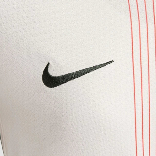 Camisa Chelsea II 25/26 - Torcedor - Nike - Masculina - Branca com detalhes em azul e vermelho