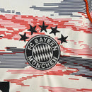 Camisa Bayern de Munique II 25/26 - Torcedor - Adidas - Masculina - Bege com detalhes em vermelho e azul